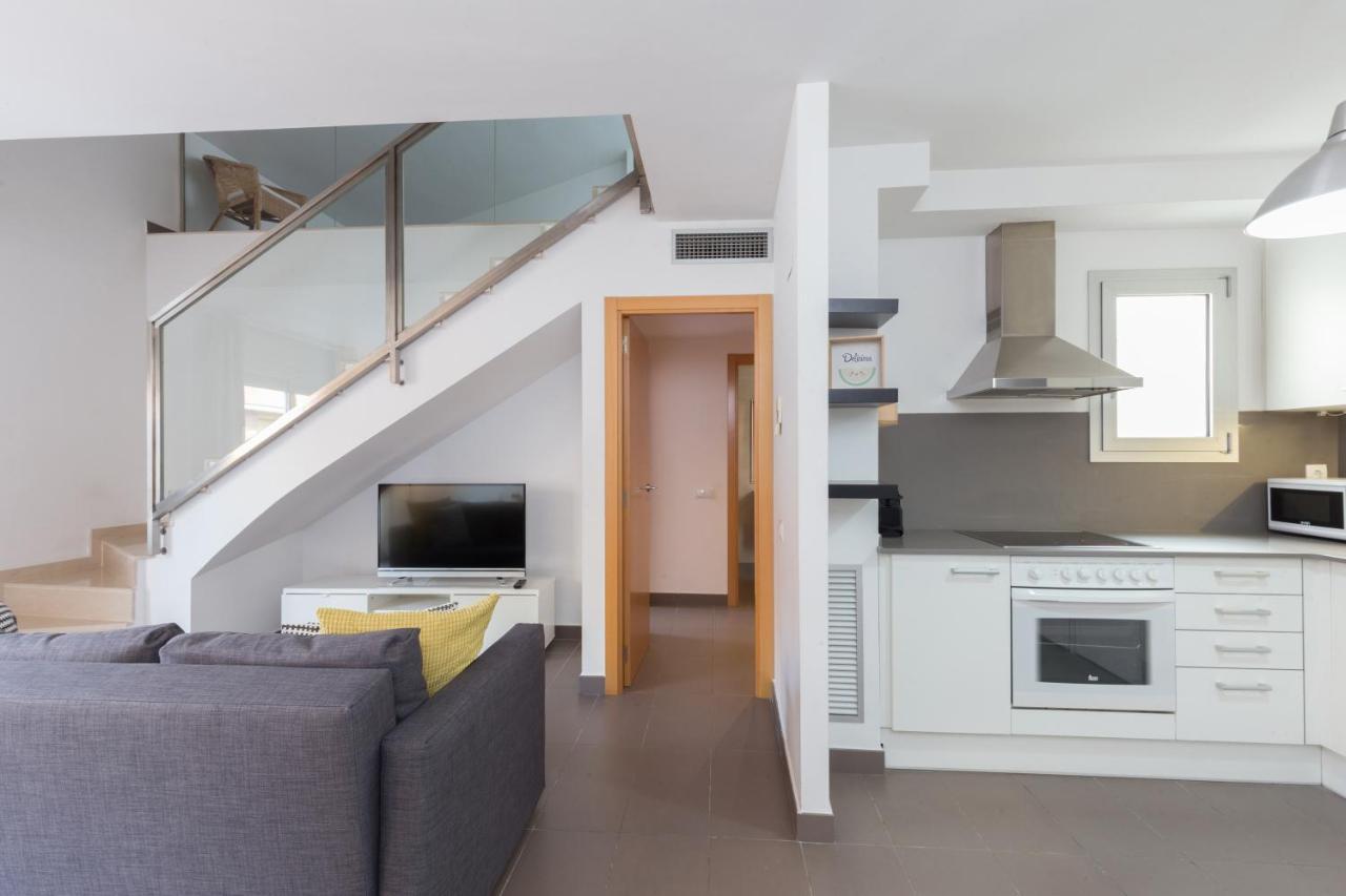 Apartamentos Cornellalux 2 Cornellà de Llobregat Екстериор снимка